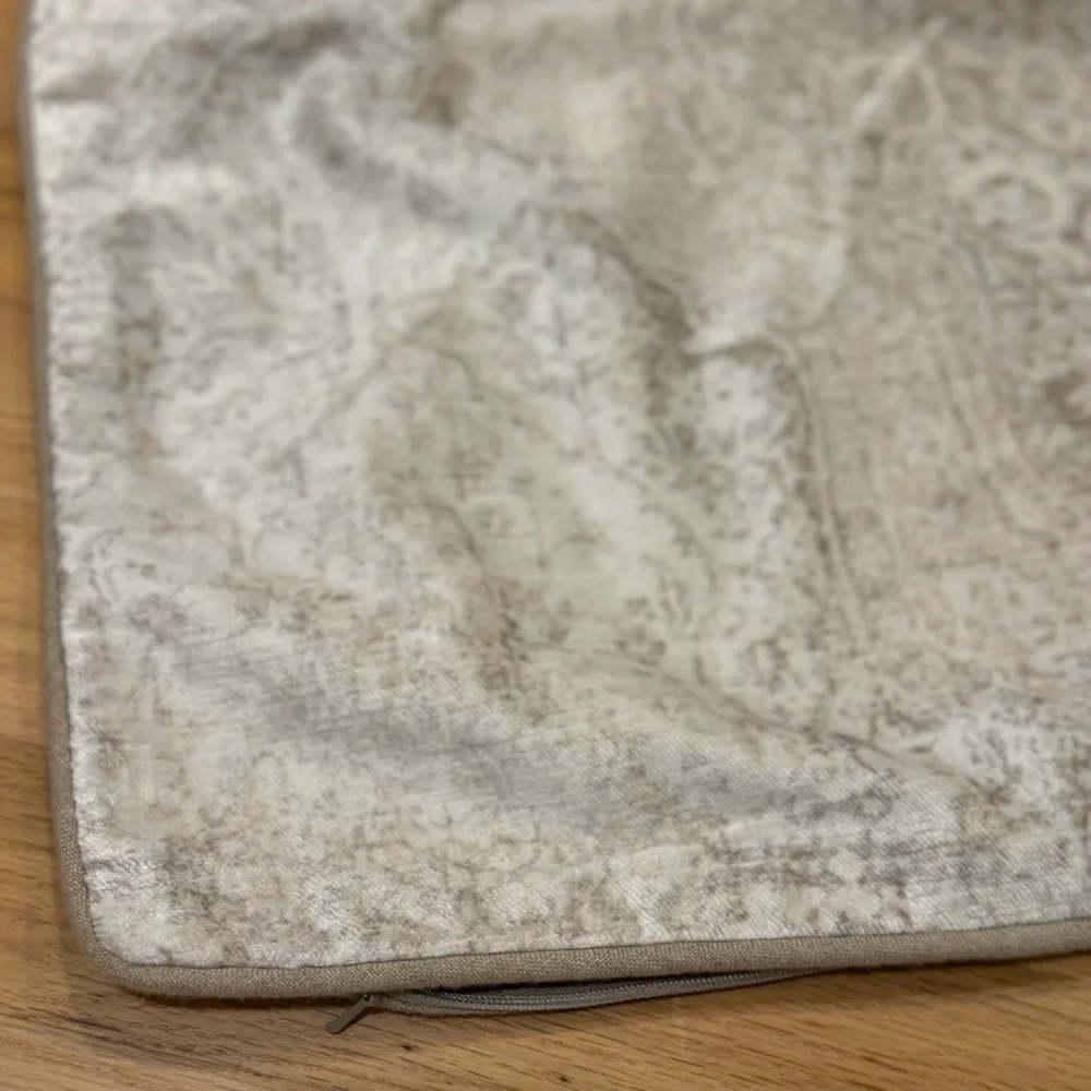 VILLA / Pillow cover/ Rayon / Linen / bland
